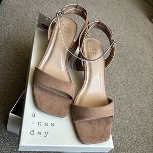 a new day beige heels 5.5